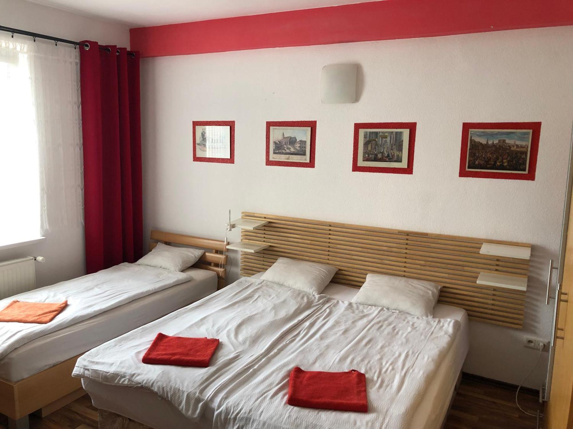 Red Apartment Μπρατισλάβα Εξωτερικό φωτογραφία