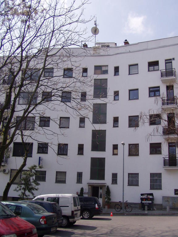 Red Apartment Μπρατισλάβα Εξωτερικό φωτογραφία